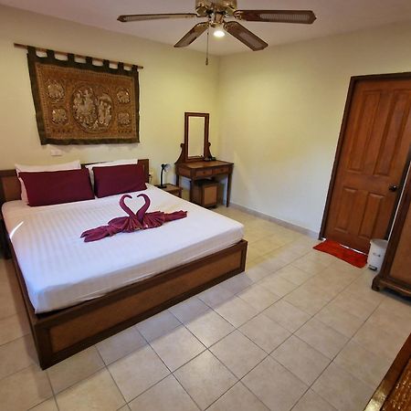 Villa Oranje Chiang Mai Exteriör bild