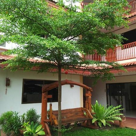 Villa Oranje Chiang Mai Exteriör bild