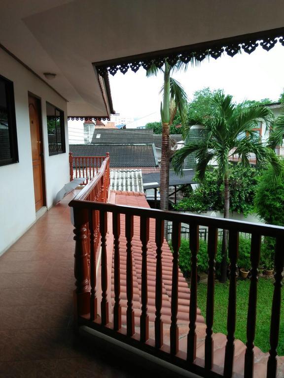 Villa Oranje Chiang Mai Exteriör bild