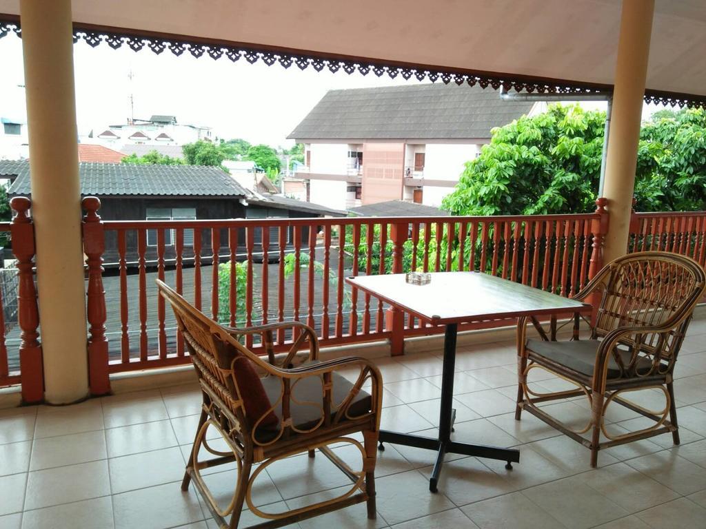 Villa Oranje Chiang Mai Exteriör bild