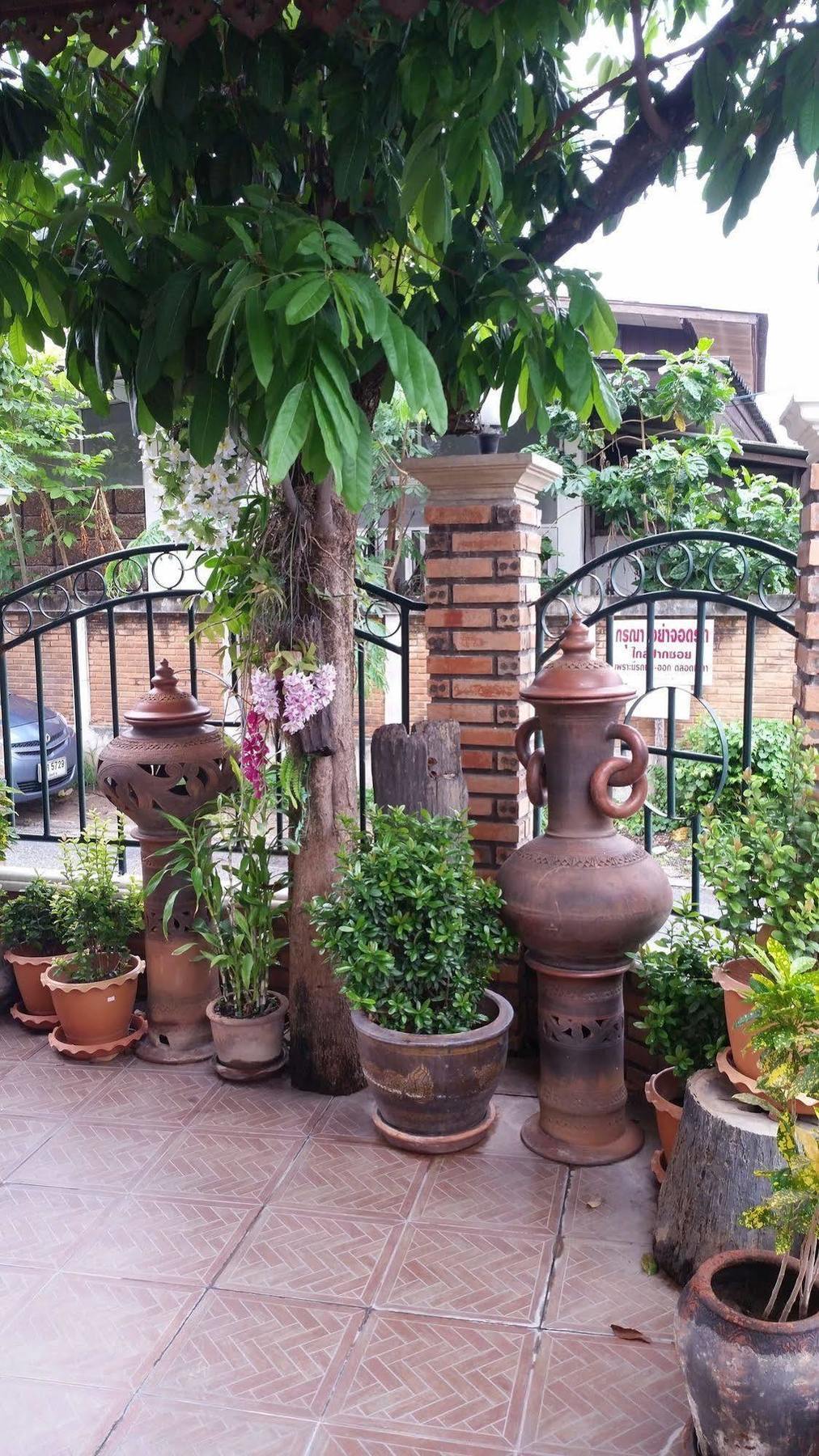 Villa Oranje Chiang Mai Exteriör bild